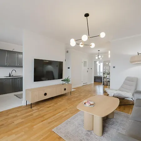 Scandi Elegance By Kramm - Przy Malcie Apartment *