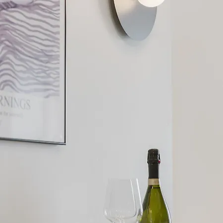Scandi Elegance By Kramm - Przy Malcie Apartament