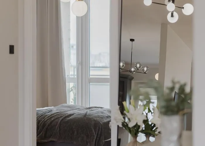 Scandi Elegance By Kramm - Przy Malcie Lägenhet *